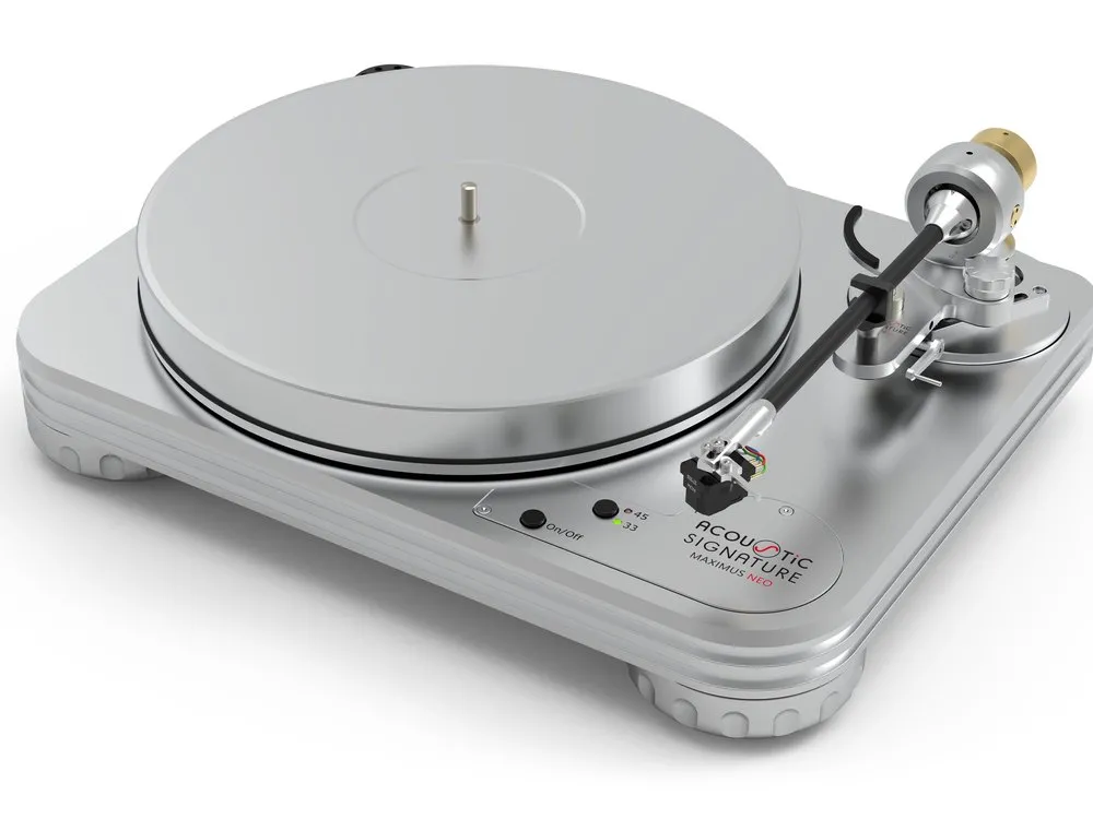 A Maximus NEO turntable in silver from the front and side, on white